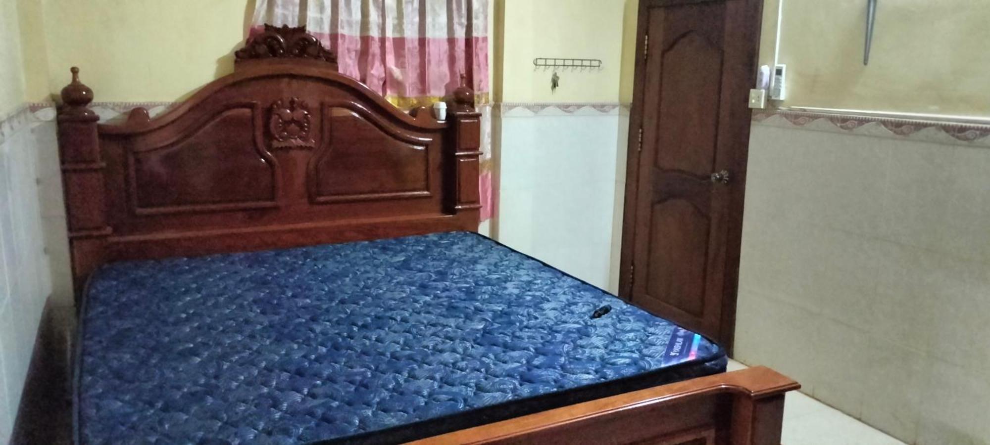 Dolphin Home Stay New Kratyeh Szoba fotó