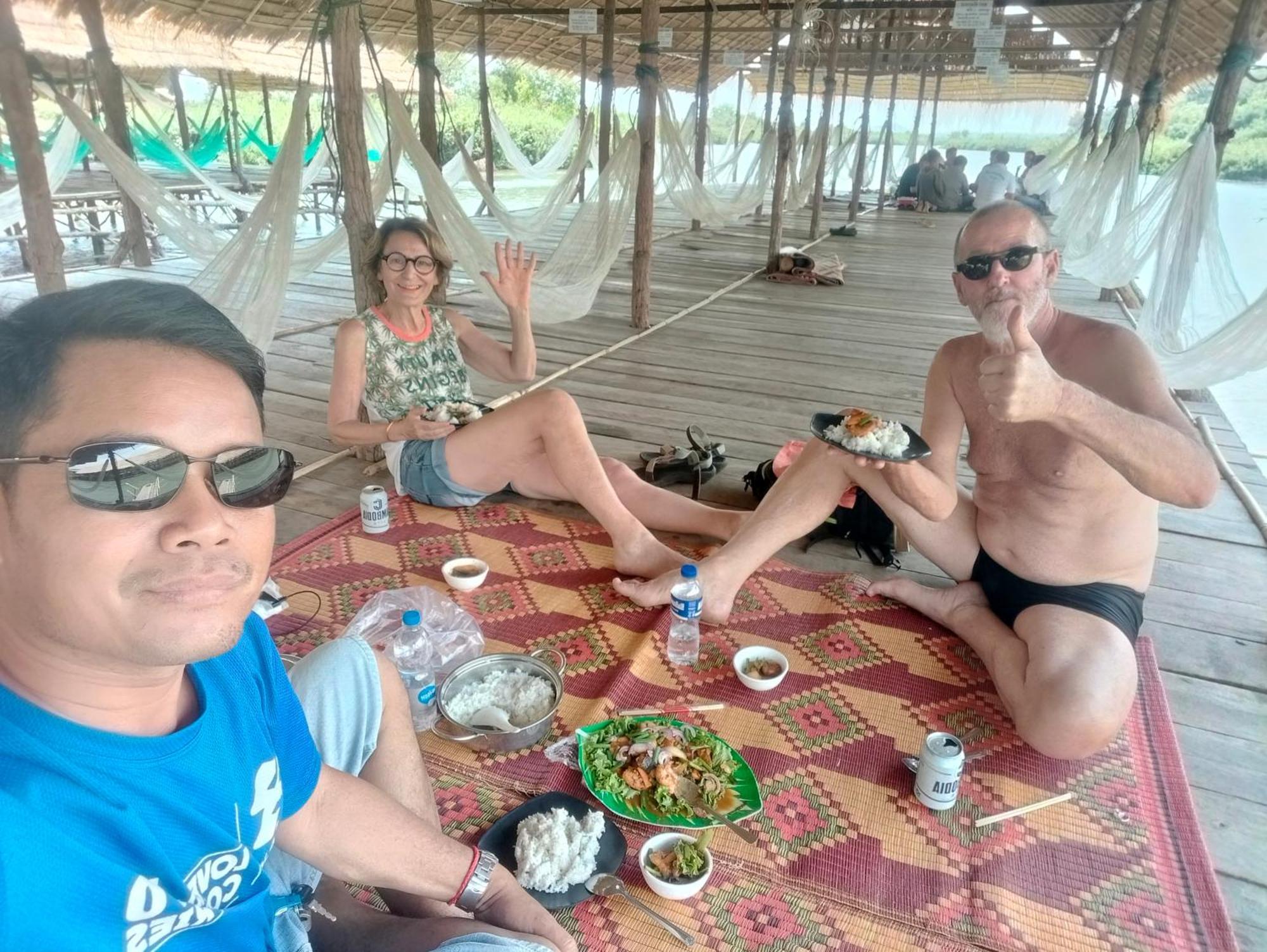Dolphin Home Stay New Kratyeh Kültér fotó